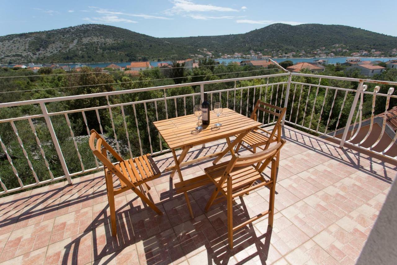 Ferienwohnung Apartman Paula 1 Vinišće Exterior foto