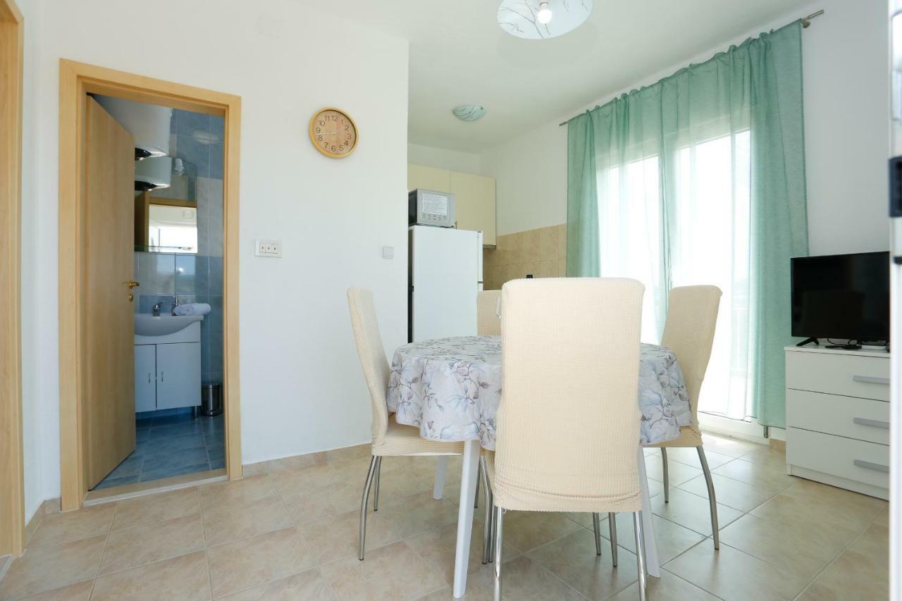 Ferienwohnung Apartman Paula 1 Vinišće Exterior foto